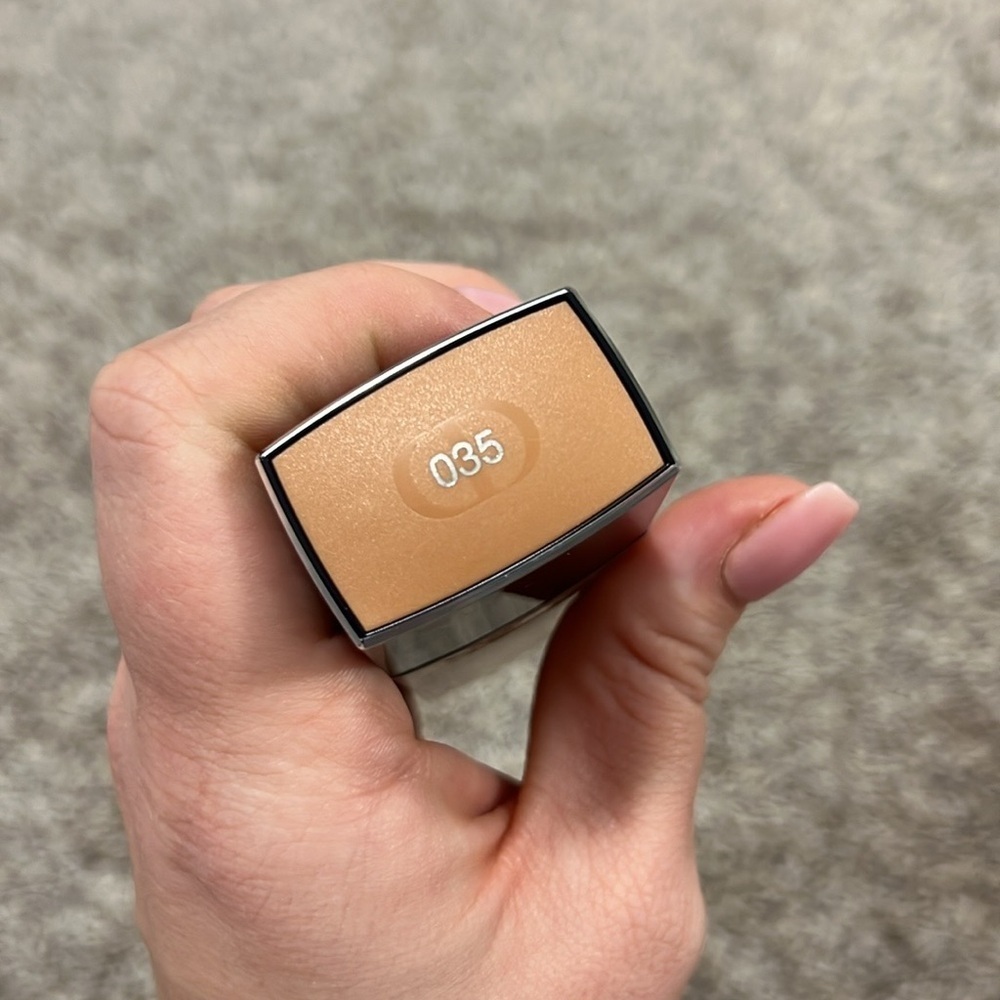 Dior FOREVER undercover foundation - Picture 3 of 3